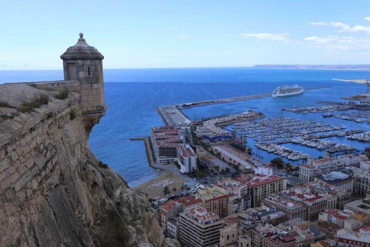 Alicante Center Apart ภายนอก รูปภาพ