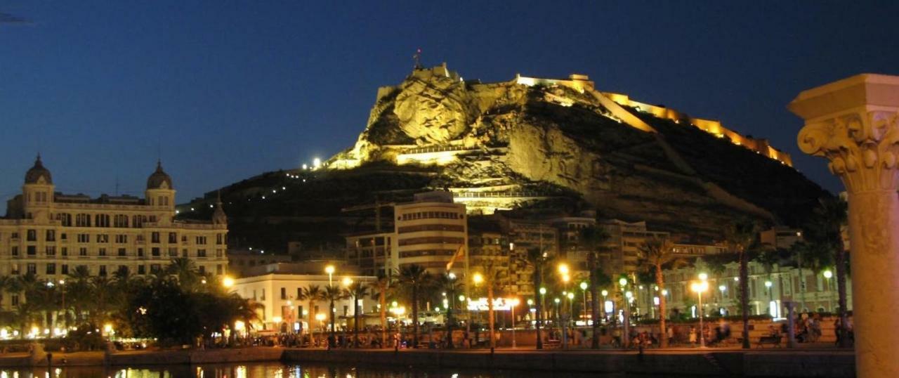 Alicante Center Apart ภายนอก รูปภาพ
